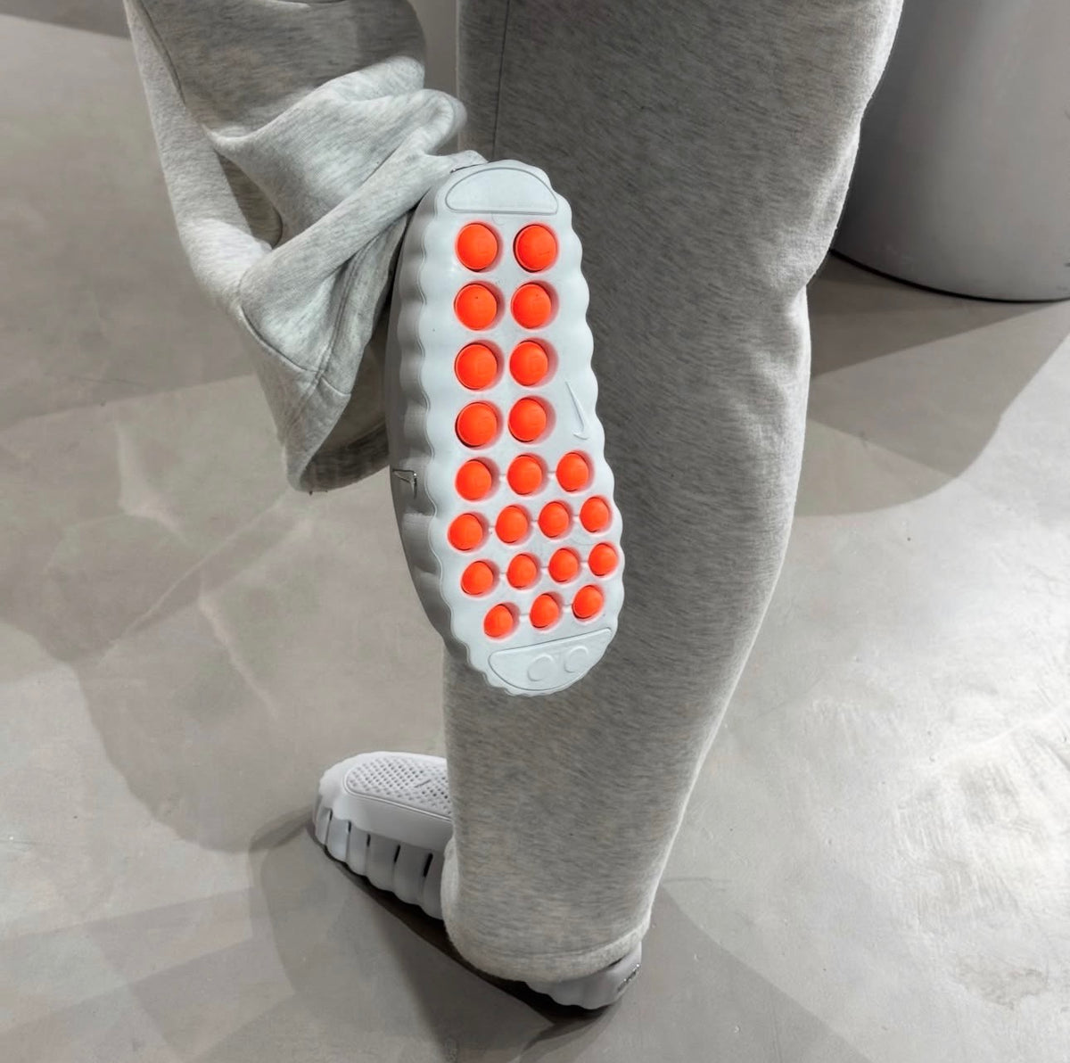 Nike Mind 001