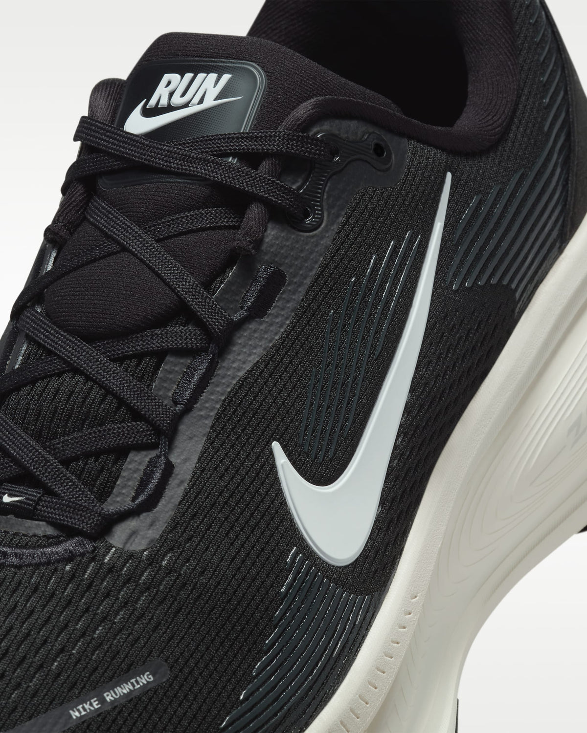 Nike Vomero 18