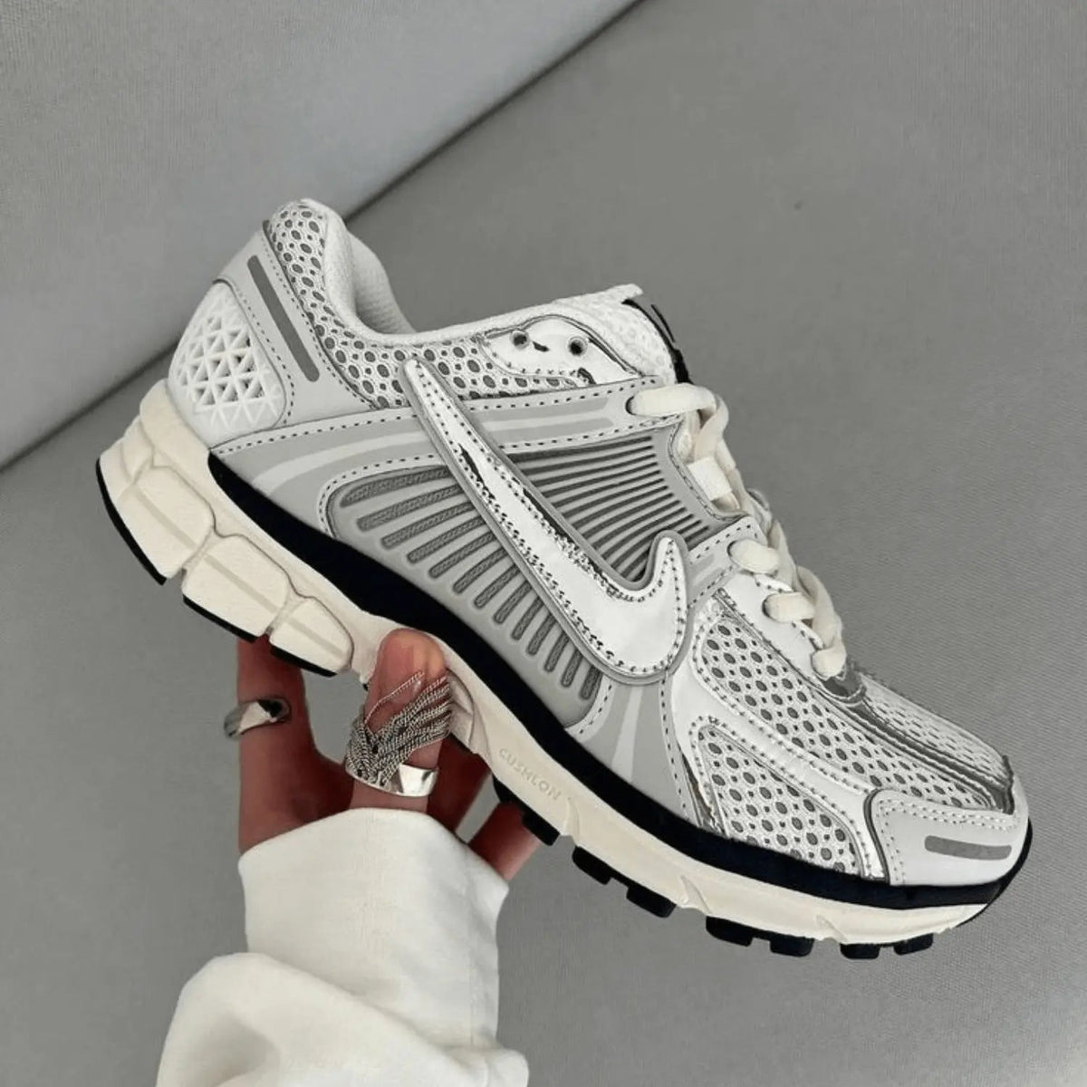 Nike Vomero 5