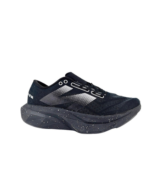 New Balance FuelCell Rebel v4