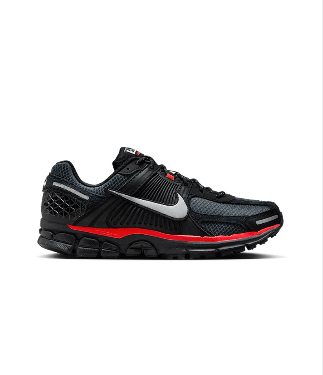 Nike Vomero 5